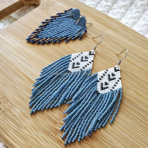 Boucles d'oreilles à la mode pour femmes Look Royal Drop Down Lime Boucles d'oreilles en perles légères Bijoux de mode Boucles d'oreilles par RF Crafts - Product Image 3