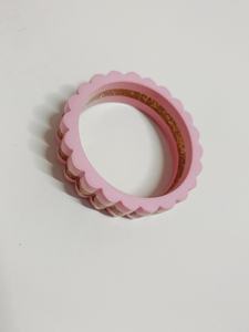 Nuevo brazalete de resina de gran venta en plata y brillo rojo 2025 - Product Image 2