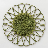 Sets de table en rotin tissés à la main en gros, durables et écologiques, pour les espaces de restauration rustiques, sets de table bohèmes tissés colorés