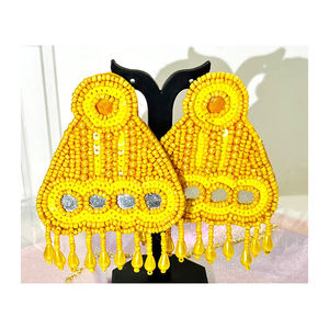 Boucles d'oreilles créoles colorées de meilleure qualité, meilleures ventes d'exportation indienne pour les fêtes, les mariages et les festivals - Product Image 4