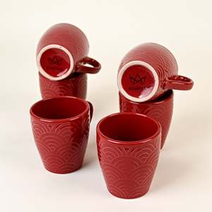 Juego de 6 Tazas de Café de Cerámica Rojo Escarlata, Aptas para Lavavajillas y Microondas, Material de PC con Logotipo Grabado con Láser, Estilo Simple para Ins - Product Image 1