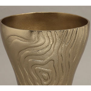 Jarrón de Flores Real de Aluminio Dorado con Diseño Texturizado, Patrón de Grano de Madera, Maceta Decorativa de Metal Hecha a Mano para Sala de Estar y Regalos - Product Image 4