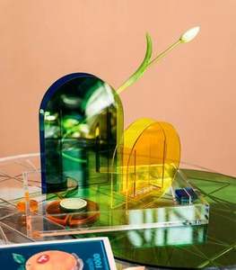 Plateau rectangle moderne en acrylique transparent de grande taille, parfait pour l'affichage des desserts et la présentation élégante de la table à manger - Product Image 4