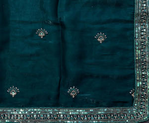 Beau travail lourd mariée soie Lehenga Choli pour femmes par le fabricant indien - Product Image 2