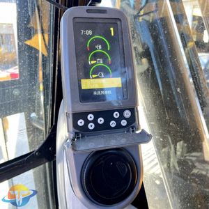 Vente flash : Excavatrice d'occasion Caterpillar CAT323D2L de haute qualité, en stock, modèle mini Hitachi ZX70, moteur Cummins, 8-10 tonnes de puissance de travail - Product Image 1