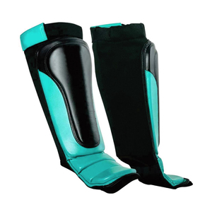 Protège-tibia rembourré noir en phase avec offre de logo personnalisé protège-jambes professionnel Muay Thai protège-tibia de boxe MMA - Product Image 2