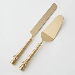 Ensemble de service à gâteau élégant en laiton et acier inoxydable pour servir des gâteaux, tartes, pizzas et desserts - Product Image 2