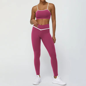 2025 vêtements actifs bonne qualité femmes Yoga costume Sport nouveau Style ensemble sans couture Scrunch bout à bout vêtements de sport et leggings pour les femmes - Product Image 6
