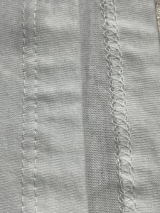 5501 classica maglietta bianca a maniche corte realizzata al 100 percento in cotone pettinato per un abbigliamento quotidiano morbido e Unisex - Product Image 3