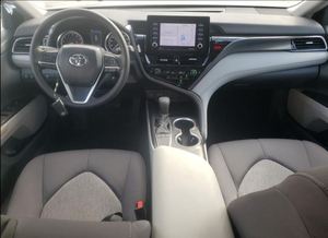 AUTO USADO EN BUEN ESTADO EN VENTA Toyota Camry LE22 2023 (Auto con accidentes, precio accesible) - Product Image 2