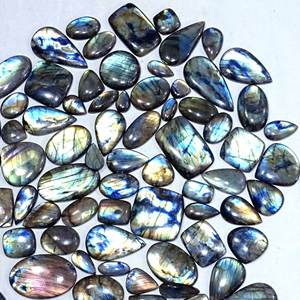 Lote de piedras preciosas sueltas de cabujón de labradorita de cuarzo natural pulido a mano para la fabricación de joyas hechas a mano por artesanos - Product Image 1