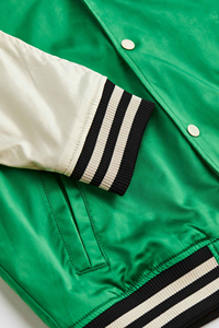 2025 Varsity totalmente personalizado liso adulto OEM fabricante al por mayor personalizado Color sólido 100% poliéster satén hombres chaqueta Bomber - Product Image 6