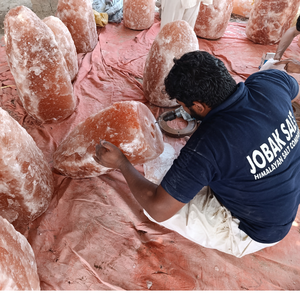 Lampe en sel rose de l'Himalaya certifiée ISO de qualité supérieure, sculptée à la main, Feng Shui, naturelle, grande taille, style géant, toucher réel, personnalisable - Product Image 2