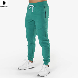 ชุดวอร์มเล่นฟุตบอลของผู้ชายชุดออกกำลังกายแบบลำลองเอวยางยืดทรงแบนการออกแบบพิมพ์ซับลิเมชันด้านหน้า - Product Image 5