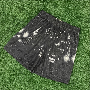 Shorts de sport haut de gamme avec logo personnalisé, shorts d'entraînement respirants en tissu à séchage rapide, fabrication OEM ODM - Product Image 1