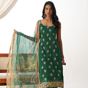 Tela Kurti de poliéster simple de alta calidad para mujer para ropa de fiesta Mercado de exportación y mayorista - Product Image 1