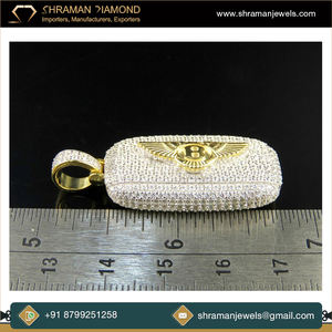 Medallón Personalizado de Plata de Ley 925 con Baño de Oro y Diamantes Moissanite, Joyería Fina de Alta Calidad, Regalos Elegantes - Product Image 4