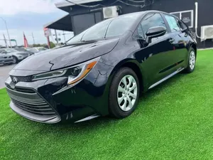 Toyota Corolla 2024 impecablemente limpio - Product Image 3