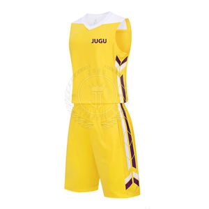 Ensembles de maillots de basket-ball confortables et respirants en gros, vêtements de sport pour adultes au Pakistan, personnalisés, 100% polyester - Product Image 1