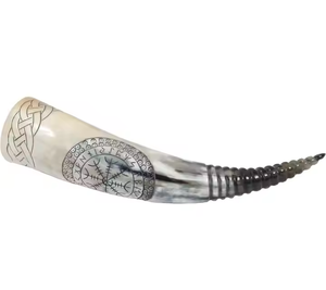 Cuerno para beber vikingo pulido hecho a mano con diseño de amor Opciones de grabado personalizado Estilo nórdico auténtico de la India - Product Image 3