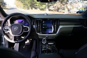 UTILISÉ LHD/RHD 2023 V O L V O V60 RECHARGE T8 POLESTAR ENGINEERED - Product Image 5