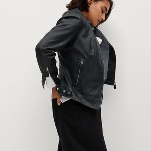 Chaqueta Bomber de cuero genuino de piel nueva para mujer Premium acolchada y transpirable tejida para chaquetas de cuero de estilo atemporal - Product Image 5