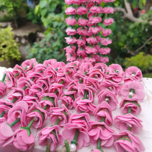 Guirlandes de fleurs de rose en velours avec des roses en perles blanches, chaîne de roses pour la décoration, décoration de porte latérale, décoration de scène - Product Image 1