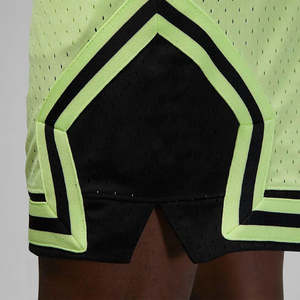 กางเกงขาสั้นตาข่ายเอวกลางของผู้ชายสำหรับใส่เล่นยิม2024วิ่งวิ่งโลโก้ออกแบบได้ตามต้องการ - Product Image 6