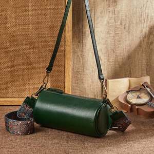 Sac à bandoulière en cuir véritable, deux sangles, 45-55 cm, fermeture à boucle, marron foncé, minimaliste, vintage, pour femme, toutes saisons, usage quotidien - Product Image 3