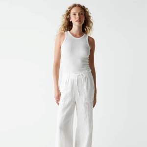 Elegante blusa arrugada de manga larga para mujer: ideal para eventos formales y de oficina, disponible en colores clásicos y llamativos - Product Image 2