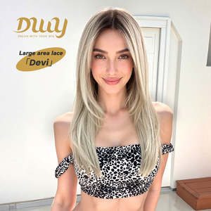Perruque synthétique sans colle Devi-DWY 13x6, dentelle transparente, raie libre, mi-longue, lisse, couleur blonde - Product Image 1