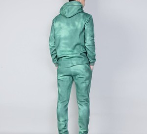 Gran oferta de ropa deportiva Tie Dye, chándal cómodo y transpirable, capucha con logotipo personalizado, estilo de tendencia superior, técnicas impresas al mejor precio - Product Image 4