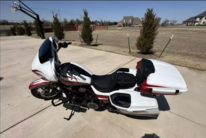 COMPRA Motocicleta Touring Street Glide 2026 para Harley-Davidson, Lista para Usar, con 3 Años de Garantía, Fabricada en EE. UU., en Venta - Product Image 4