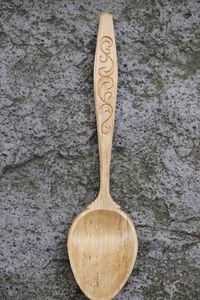 CUCHARA DE MADERA TALLA Logotipo personalizado Utensilio de cocina de madera natural Cuchara sólida de madera de acacia para cocinar - Product Image 2