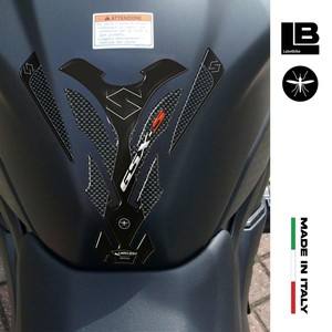 Adesivo Protettivo Serbatoio in Carbonio Compatibile Suzuki GSX-S per Moto - Product Image 4