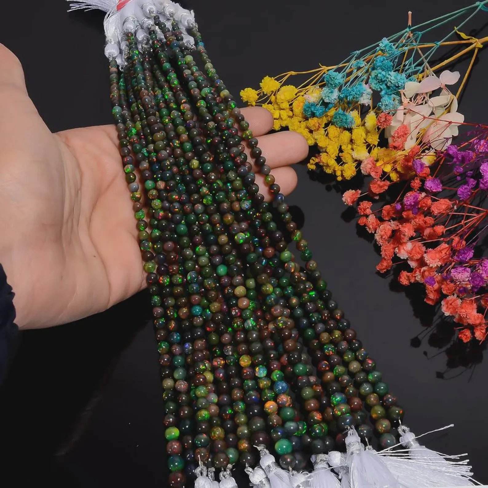 เช่นเดียวกับภาพ