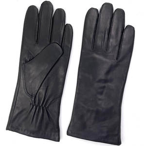 Gants en cuir tendance pour femmes, cuir de qualité supérieure, fabrication sur mesure, confortables, faciles à porter, produit en cuir tendance - Product Image 3