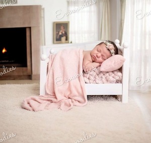 Premium Newborn Photography Bed Props Cuna de madera/Cuna para uso en interiores y exteriores para dormitorio y sala de estar - Product Image 3