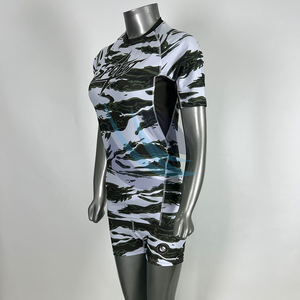 Ensemble Rashguard MMA SPOFIT Performance Deux Pièces Camouflage Tenue d'entraînement Vente en gros Rashguard à manches courtes pour femmes Shorts Sets - Product Image 2