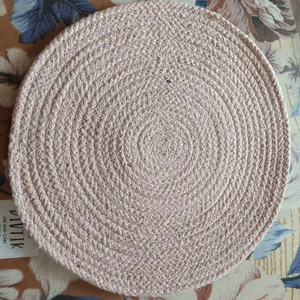 Sets de table modernes en coton 100% tressé antidérapant - Utilisation pour mariage et à la maison - Product Image 1