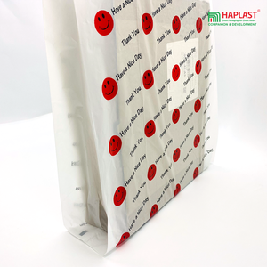Bolsas de Plástico Transparentes para Compras con Asa de HDPE Reciclable, Personalizadas con su Logotipo, Precio al por Mayor - Product Image 4