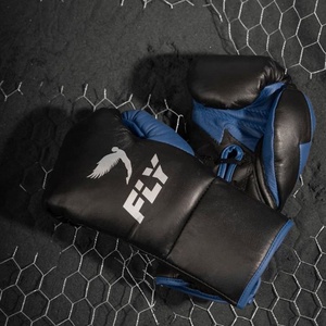 Nuevo Diseño de Última Generación, Modelo Azul y Negro, Guantes de Boxeo de Cuero Personalizados Fly, Acolchado Cómodo, Ajustables con Cierre de Velcro - Product Image 1