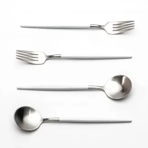 Ensemble de couverts en acier inoxydable poli miroir élégant Couverts modernes pour repas, voyage et usage quotidien, couteau à fourchette inclus - Product Image 4