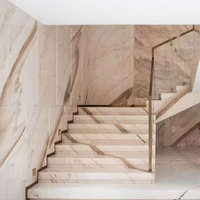 Escalier personnalisé en marbre blanc Palissandro brillant avec éclairage LED, marbre blanc d'Italie avec veines brunes