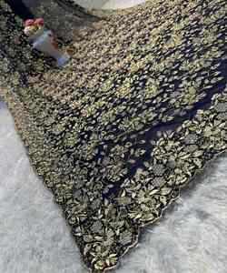 ค้นหาส่าหรีที่สมบูรณ์แบบสำหรับการสวมใส่ในชีวิตประจำวันจากคอลเลกชันของเรา sarees ริมทะเล Kanchipuram ผ้าไหมเช่น choli - Product Image 1