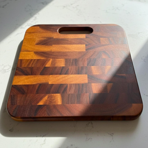 Planche à découper classique en bois naturel, planche à découper de cuisine en bois solide, finition durable, écologique, passe au lave-vaisselle - Product Image 6