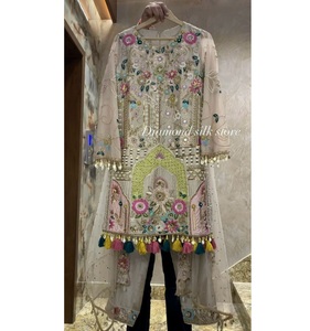 Salwar Kameez pakistanais classique avec élégant avec vrai miroir pour l'été disponible aux prix de gros de l'Inde - Product Image 1