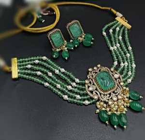 Conjunto de pendientes de Gargantilla Polki Kundan chapados en oro antiguo elegante de moda para celebraciones de aniversario de boda - Product Image 1