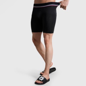 Boxers de compression pour hommes, taille mi-haute, coupe ajustée, en tissu tricoté noir avec logo en Spandex sur la ceinture, style similaire aux boxers classiques - Product Image 4
