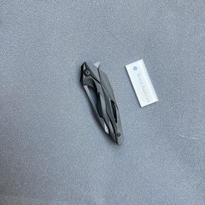 LHSR19 Hoja hueca Negro Anodizado Drop Point Cuchillo <span class=keywords><strong>de</strong></span> bolsillo Esqueleto Diseño novedoso Mango <span class=keywords><strong>de</strong></span> aleación <span class=keywords><strong>de</strong></span> aluminio Cuchillo plegable <span class=keywords><strong>de</strong></span> <span class=keywords><strong>supervivencia</strong></span> - Product Image 2